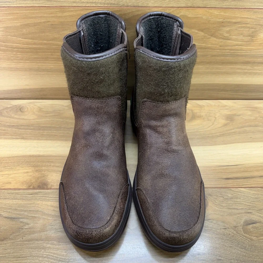 UGG Moton Waterproof Chelsea Mens Boots 11 Brown Leather 200 gram Insulated